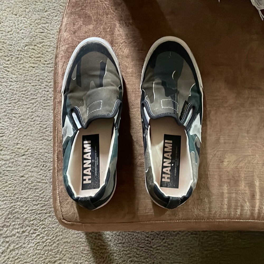 Golden Goose hanami shoes.  Size 39.  Great condition